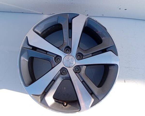 CERCHIO IN LEGA 17 5 BUCHI PEUGEOT 308 2019