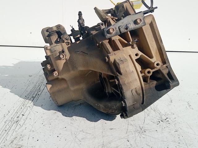 CAMBIO FIAT SEDICI 2010 2.0 MULTIJET 135CV 6 MARCE 4x4 - immagine 2