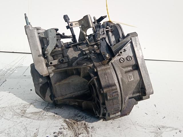 CAMBIO SUZUKI S-CROSS 2017 1.0 BENZ. 3 CIL. 111CV - immagine 2