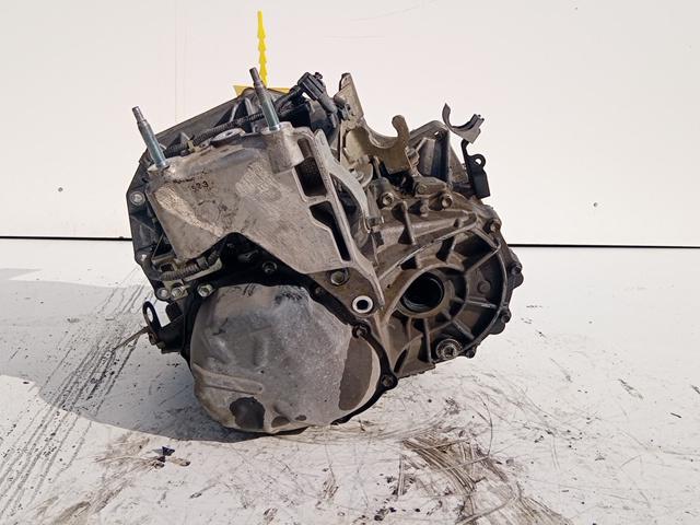 CAMBIO SUZUKI S-CROSS 2017 1.0 BENZ. 3 CIL. 111CV - immagine 3