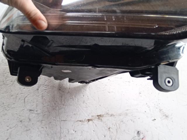 FARO DX AUDI Q2 2020 81A941004 (UN GANCIO ROTTO) - immagine 5