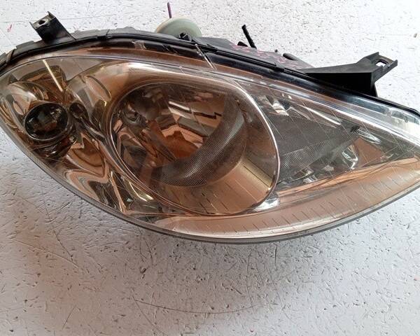 FARO ANTERIORE DESTRO PER MERCEDES Classe A W169 3° Serie 0301197202 (04>08)