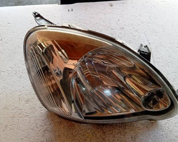 FARO ANTERIORE DESTRO PER TOYOTA Yaris Cross Serie 1ND TV (20>)