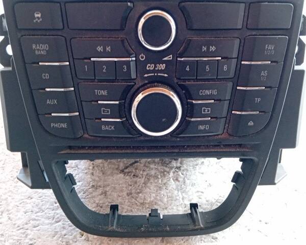 PANNELLO COMANDI AUTORADIO PER OPEL Meriva 3° Serie 13346041 (10>)