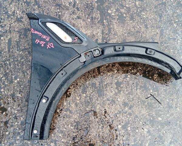 PARAFANGO ANTERIORE DESTRO PER MINI Countryman S (10>)