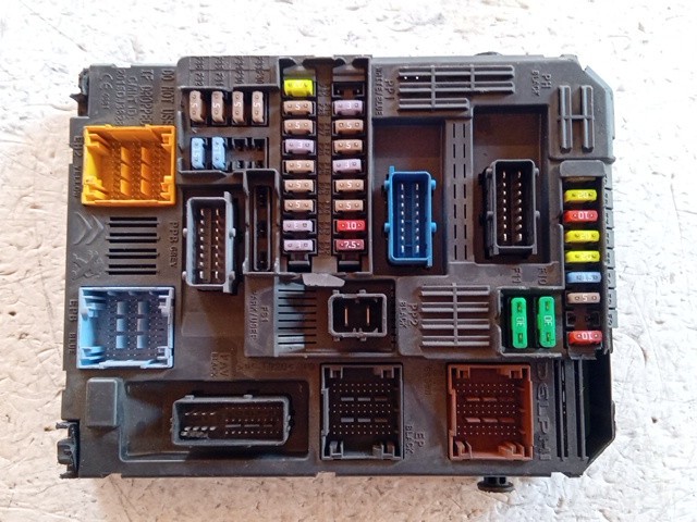 BODY COMPUTER PER CITROEN C3 Serie 9819851280 (16>)