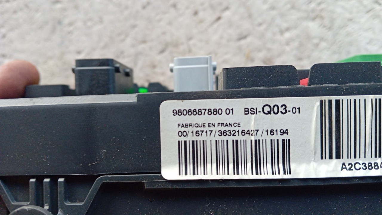 BODY COMPUTER PER PEUGEOT 308 SW 980668788001 (15>17) - immagine 4