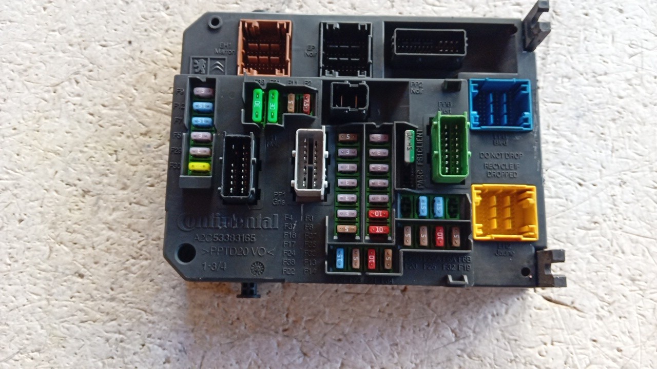 BODY COMPUTER PER PEUGEOT 308 SW 980668788001 (15>17)