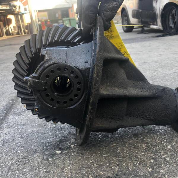 DIFFERENZIALE POSTERIORE PER HYUNDAI H1 1° Serie Furgonato D4BF diesel 2476 (9