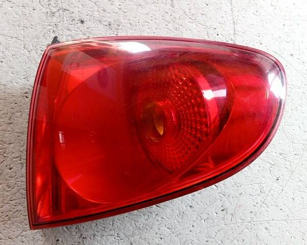STOP FANALE POSTERIORE DESTRO PER SEAT Altea Berlina BJB (04>)