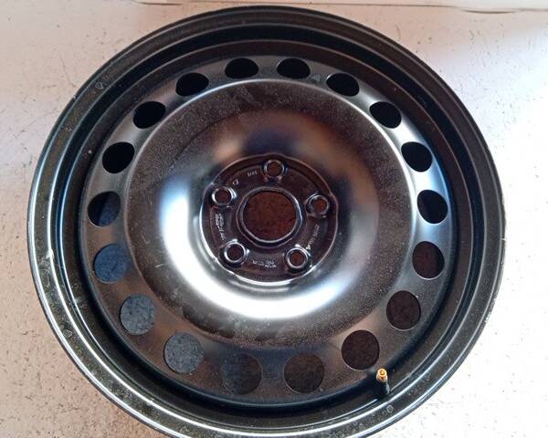 CERCHIO IN FERRO PER AUDI A3 Sportback (8V4) (16>)