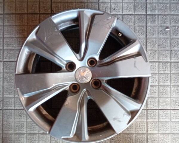 CERCHIO IN LEGA PER PEUGEOT 2008 Serie HM05 (19>)