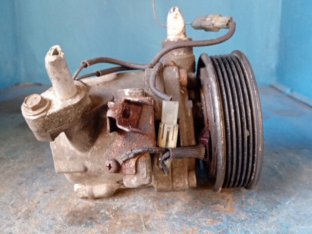 COMPRESSORE A/C PER PEUGEOT 107 1° Serie benzina 998 (05>)