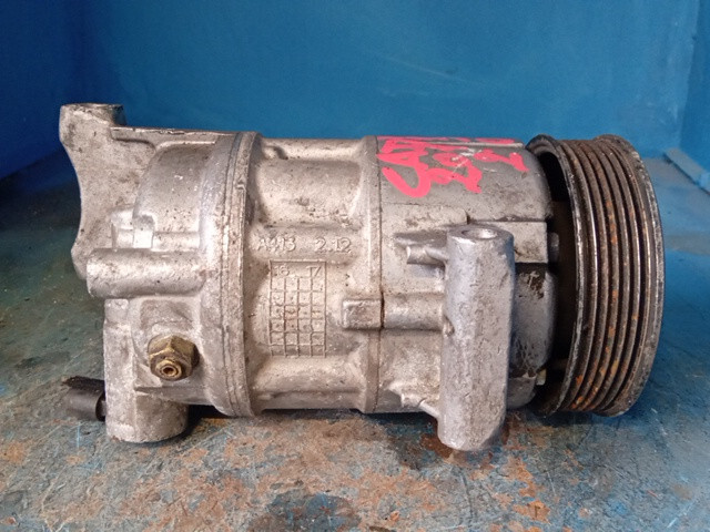 COMPRESSORE A/C PER VOLKSWAGEN Caddy 4° Serie diesel 1968 (10>)