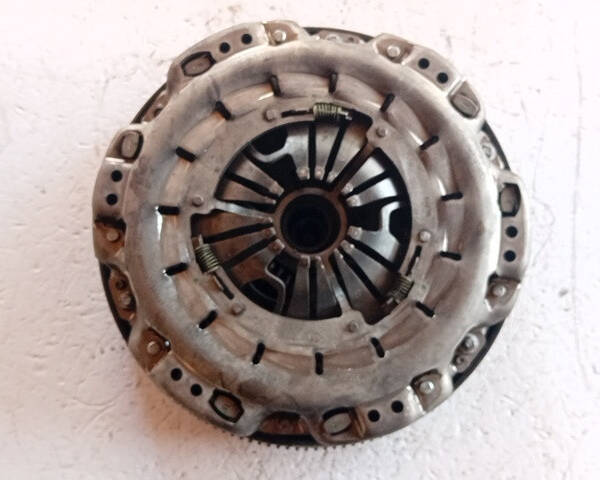 KIT FRIZIONE E VOLANO PER MERCEDES Classe E Berlina W211 646821 diesel 2148 (02