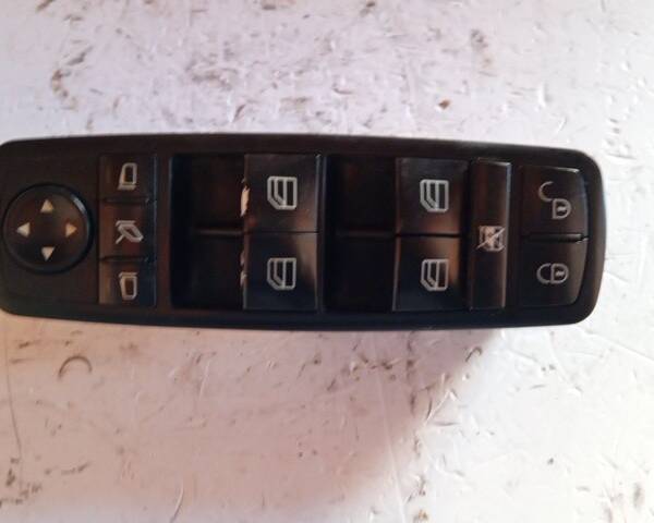 PULSANTIERA ANTERIORE SINISTRA PER MERCEDES Classe B W245 1° Serie 640941 (05>