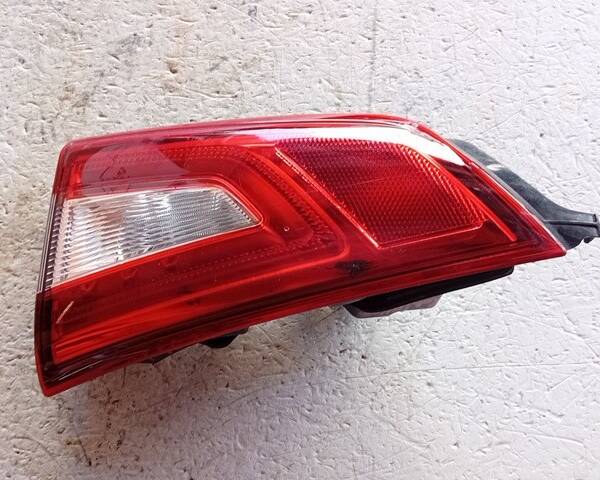 STOP POSTERIORE DESTRO INTEGRATO NEL PORTELLO PER NISSAN Qashqai Serie R9M (14>