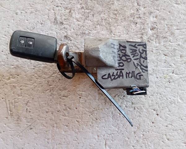 BLOCCASTERZO ELETTRICO PER TOYOTA Yaris Serie 45020053 (17>20)