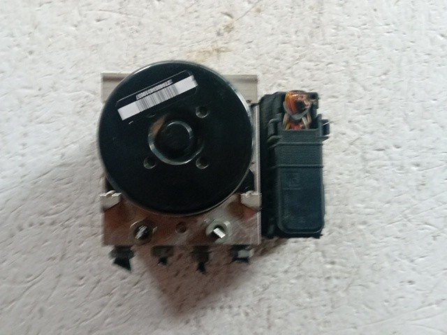 CENTRALINA ABS PER VOLVO V40 Serie 10021210094 D4204T9 diesel 1969 (12>15)