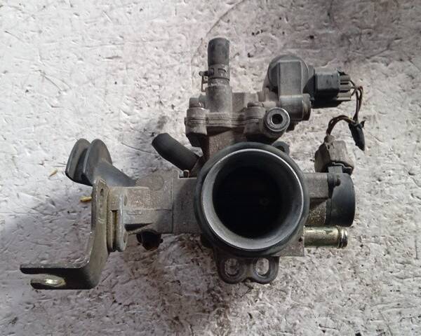 CORPO FARFALLATO PER TOYOTA Yaris Serie benzina 998 (99>03)