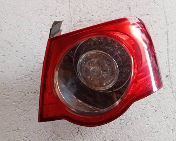 STOP FANALE POSTERIORE DESTRO PER VOLKSWAGEN Passat Berlina 4° Serie ZSB3C5945