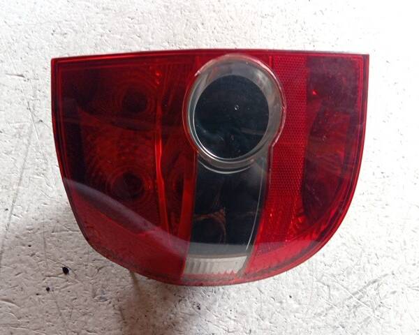 STOP FANALE POSTERIORE SINISTRO PER VOLKSWAGEN Fox 1° Serie 5Z0945095A (05>11)