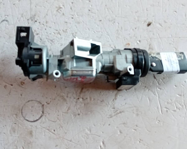 BLOCCASTERZO PER MAZDA 3 Berlina Serie 3M513F880 (09>13)