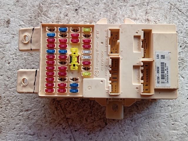 BODY COMPUTER PER SSANGYONG Tivoli Serie 8215035030 (15>)