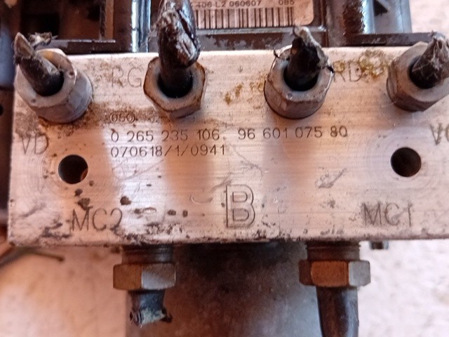 CENTRALINA ABS PEUGEOT 308 Serie 0265235106 diesel 1560 (07>14) - immagine 4