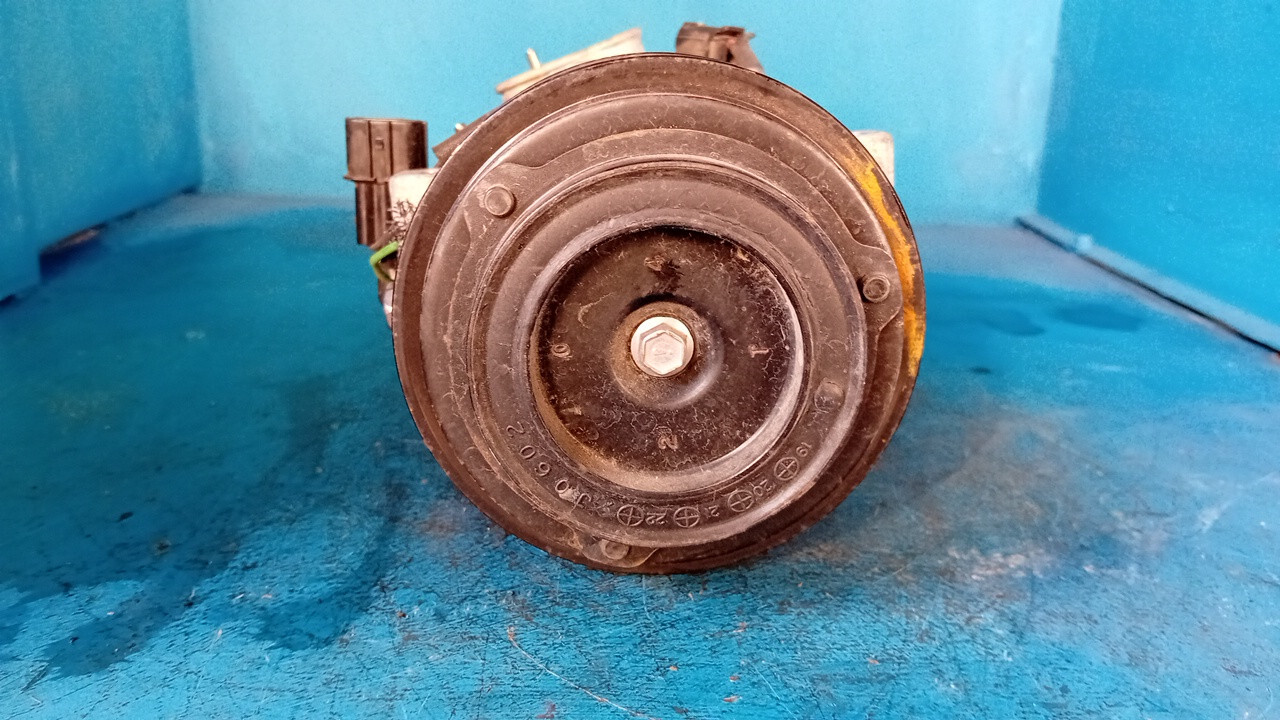 COMPRESSORE A/C PER HYUNDAI Kona Serie 97701J9100 G3LC benzina 998 (17>) - immagine 3