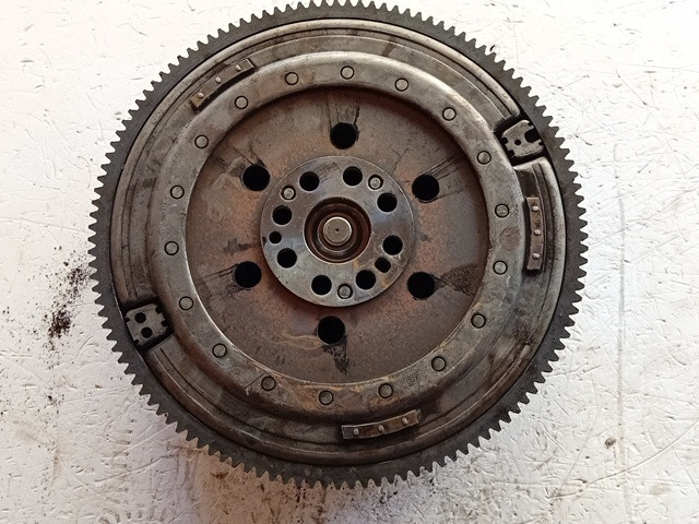 KIT FRIZIONE E VOLANO PER BMW X3 1° Serie N47D20A diesel 1995 (04>10) - immagine 3