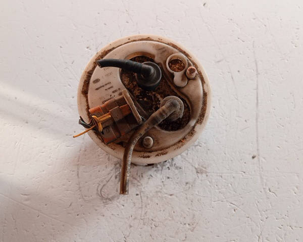 POMPA CARBURANTE PER FIAT Doblo Serie 0580303028 182B9000 diesel 1910 (00>05)