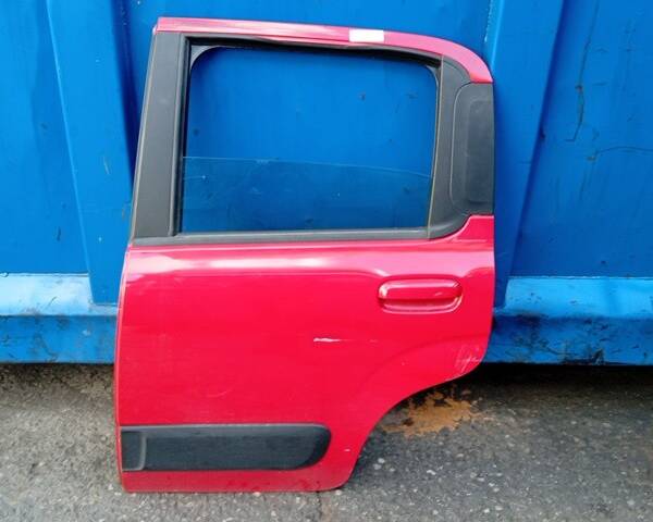 PORTIERA ANTERIORE SINISTRA PER FIAT Panda 3° Serie 735520671 (12>)