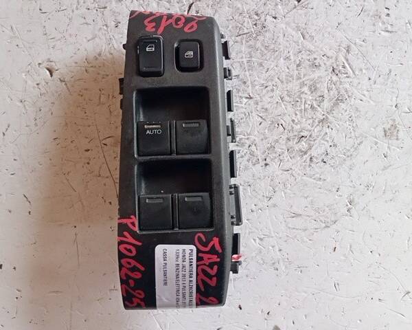 PULSANTIERA ANTERIORE SINISTRA PER HONDA JAZZ Serie LDA3 (13>)