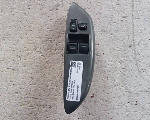 PULSANTIERA ANTERIORE SINISTRA PER TOYOTA Yaris Serie 1SZ FE (99>03)