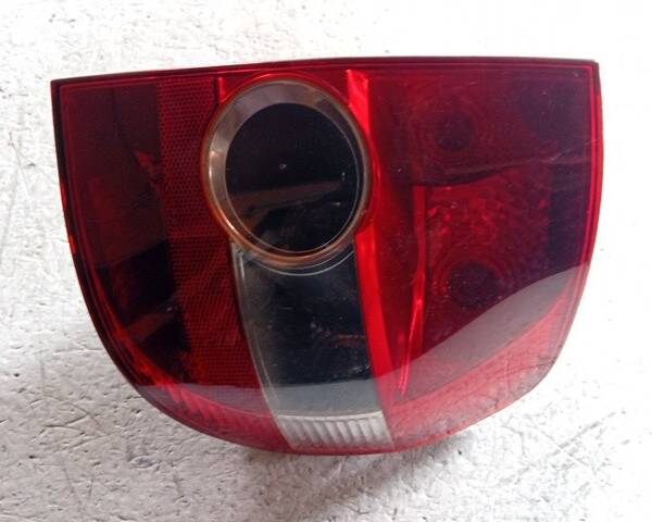 STOP FANALE POSTERIORE DESTRO PER VOLKSWAGEN Fox 1° Serie 5Z0945112 (05>11)