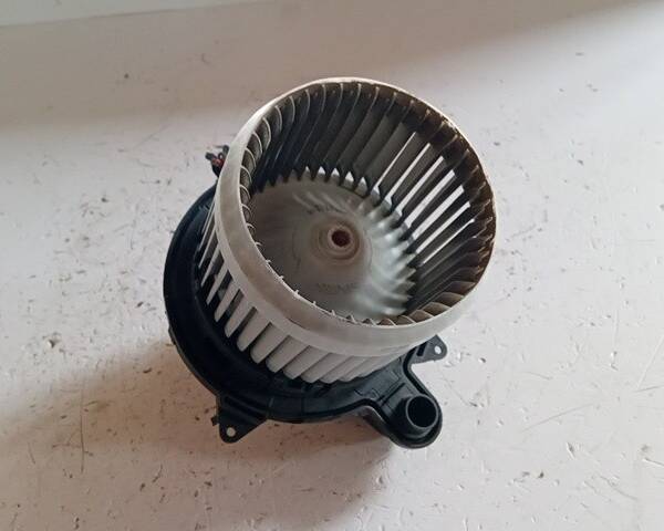 VENTOLA RISCALDAMENTO PER RENAULT Clio Serie 5R5833500 (08>15)