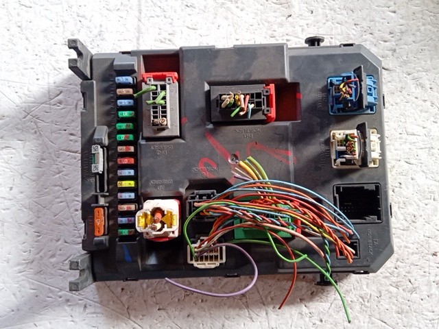 BODY COMPUTER PER CITROEN C3 Picasso 9664983180 (08>)