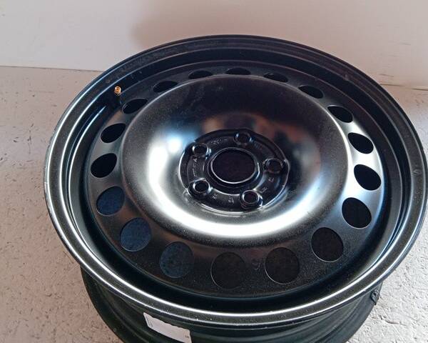 CERCHIO IN FERRO PER AUDI A3 Sportback (8V4) (16>)