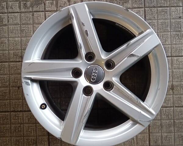 CERCHIO IN LEGA PER AUDI A3 Sportback Serie (8VF) DGT (16>)