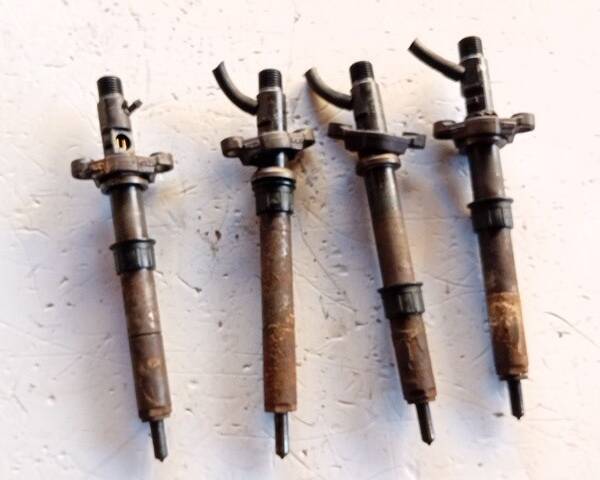 KIT INIETTORI PER CITROEN C5 Berlina 3° Serie 9688438580 RHF diesel 1997 (08>)