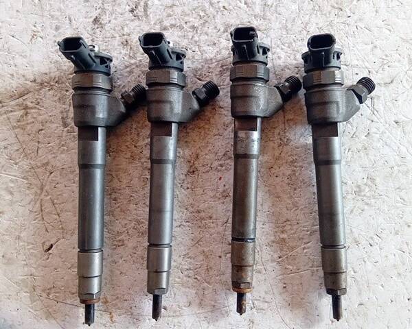 KIT INIETTORI PER NISSAN Qashqai 1° Serie 0445110546 diesel 1461 (06>09)