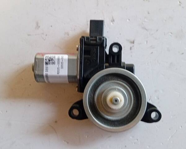 MOTORINO ALZAVETRO POSTERIORE DESTRA PER MAZDA CX3 Serie BHN95858X (15>)