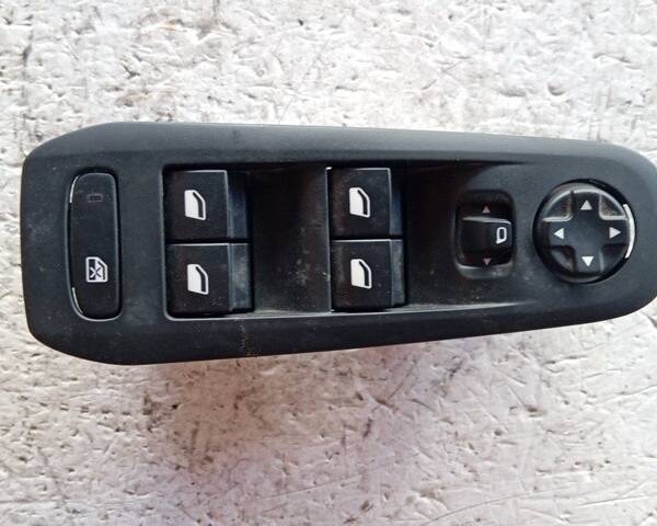 PULSANTIERA ANTERIORE SINISTRA PER PEUGEOT 308 2° Serie YH01 (13>)