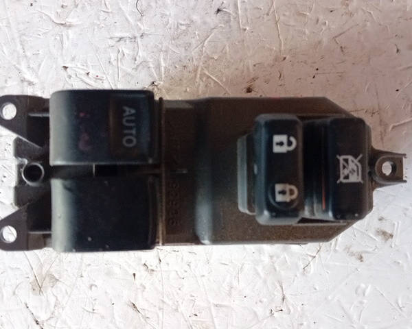 PULSANTIERA ANTERIORE SINISTRA PER TOYOTA Yaris Serie 1KR-FE (14>16)