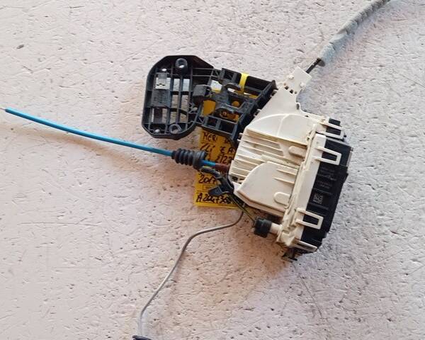 SERRATURA POSTERIORE DESTRA PER MERCEDES Classe A Serie (W176) A2047302835 (12>