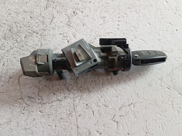 BLOCCASTERZO PER FORD Focus Berlina 5° Serie 3M513F880AE (11>14)