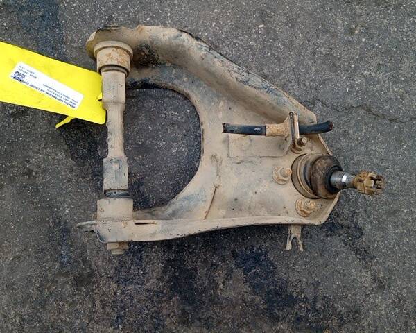 BRACCIO OSCILLANTE SUPERIORE ANT. DX PER GREAT WALL MOTOR Steed 5 Serie GW4D20