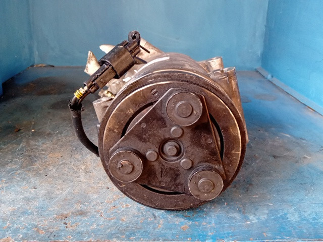 COMPRESSORE A/C PER FORD Focus Berlina 3° Serie diesel 1560 (04>08) - immagine 5