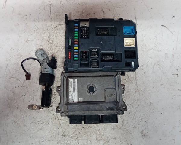 KIT CENTRALINA MOTORE PER CITROEN C3 Serie 9805895780 HM01 benzina 1199 (09>15)